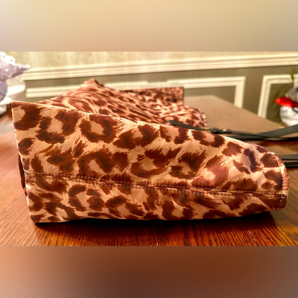 ✨Kate Spade♠️”Taylor” Leopard Tote Bag/Leather/Nylon - Picture 7 of 16